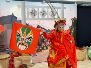 非遺進校園-變臉表演